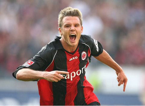 他已经稳稳 他已经稳稳